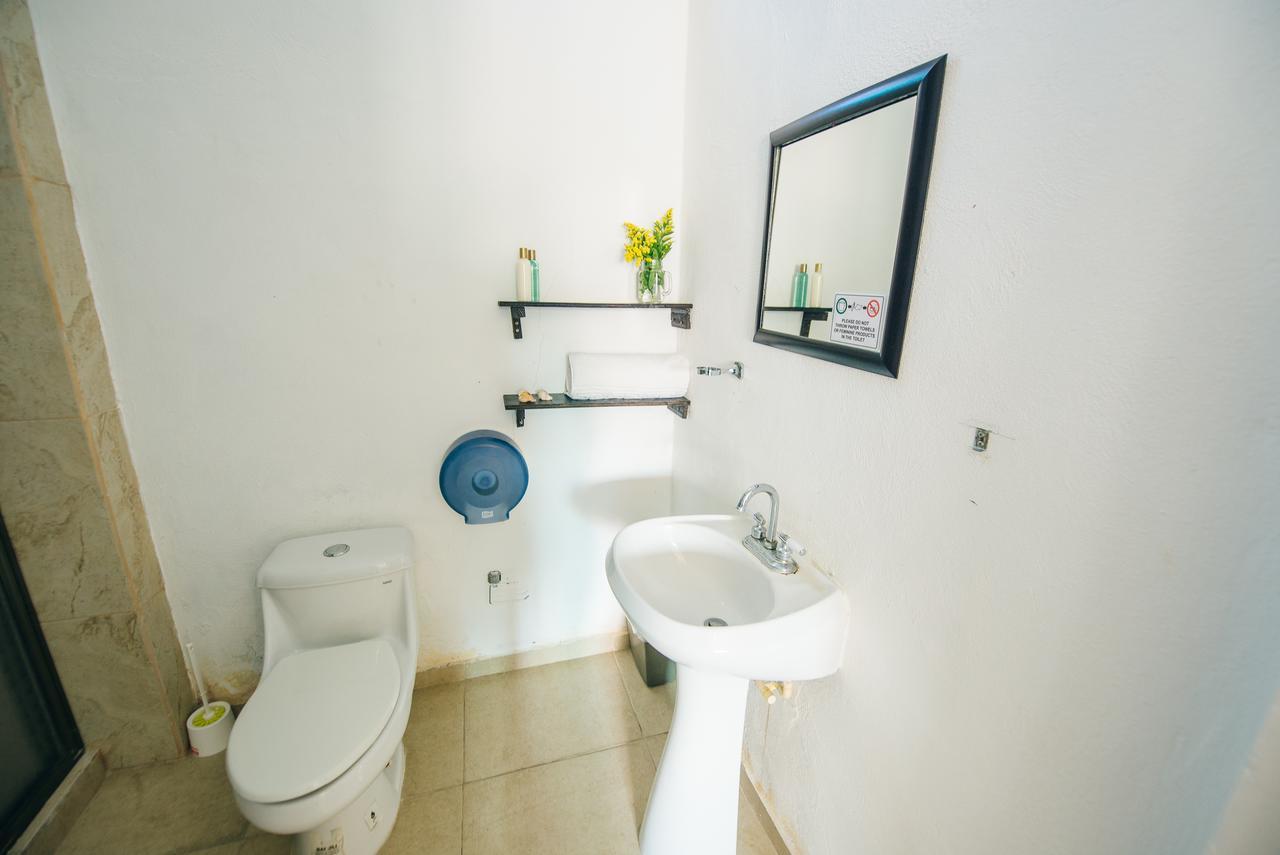 The Mermaid Hostel Beach (Adults Only) Cancún Zewnętrze zdjęcie
